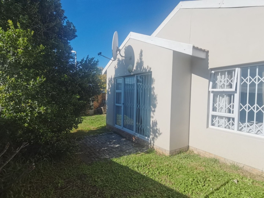 2 Bedroom Property for Sale in Fairview Eastern Cape